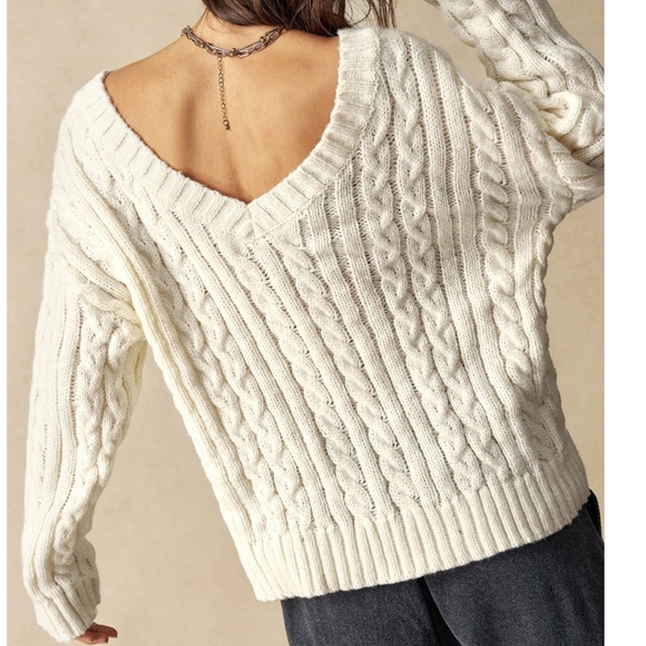 Cozy Shark Embroidered Chunky Cable Knit Oversized Sweater Top - Picture 5 of 7